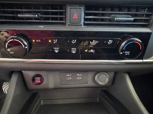 Used 2024 Nissan Rogue S FWD image 19