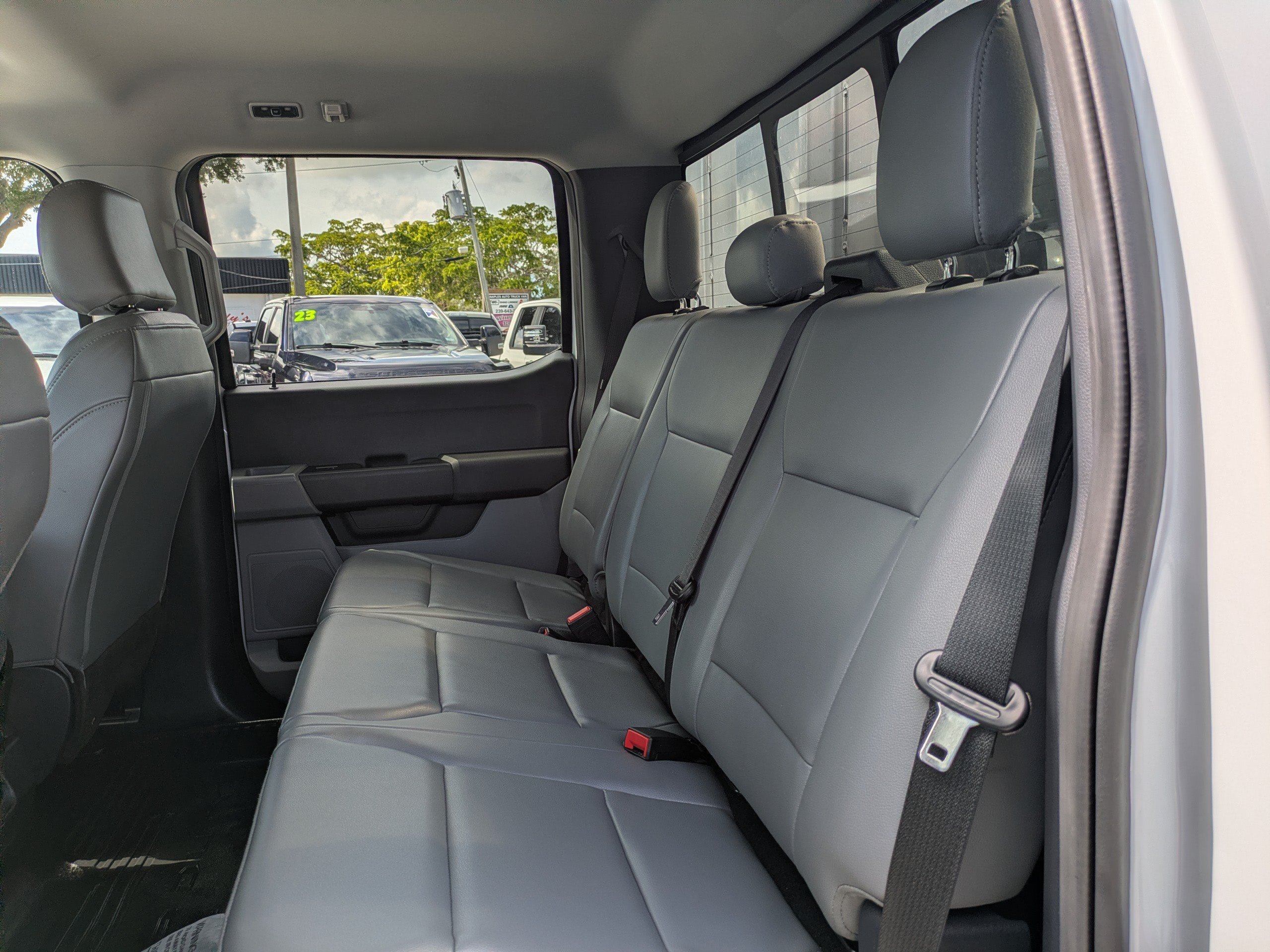 Certified 2023 Ford F550 4x4 Crew Cab Super Duty image 15