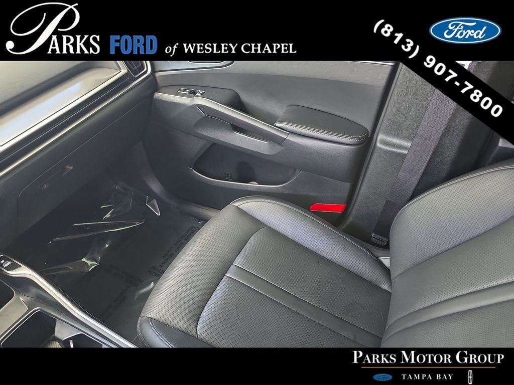 Used 2025 Kia Sorento EX w/ Panoramic Sunroof Package image 14