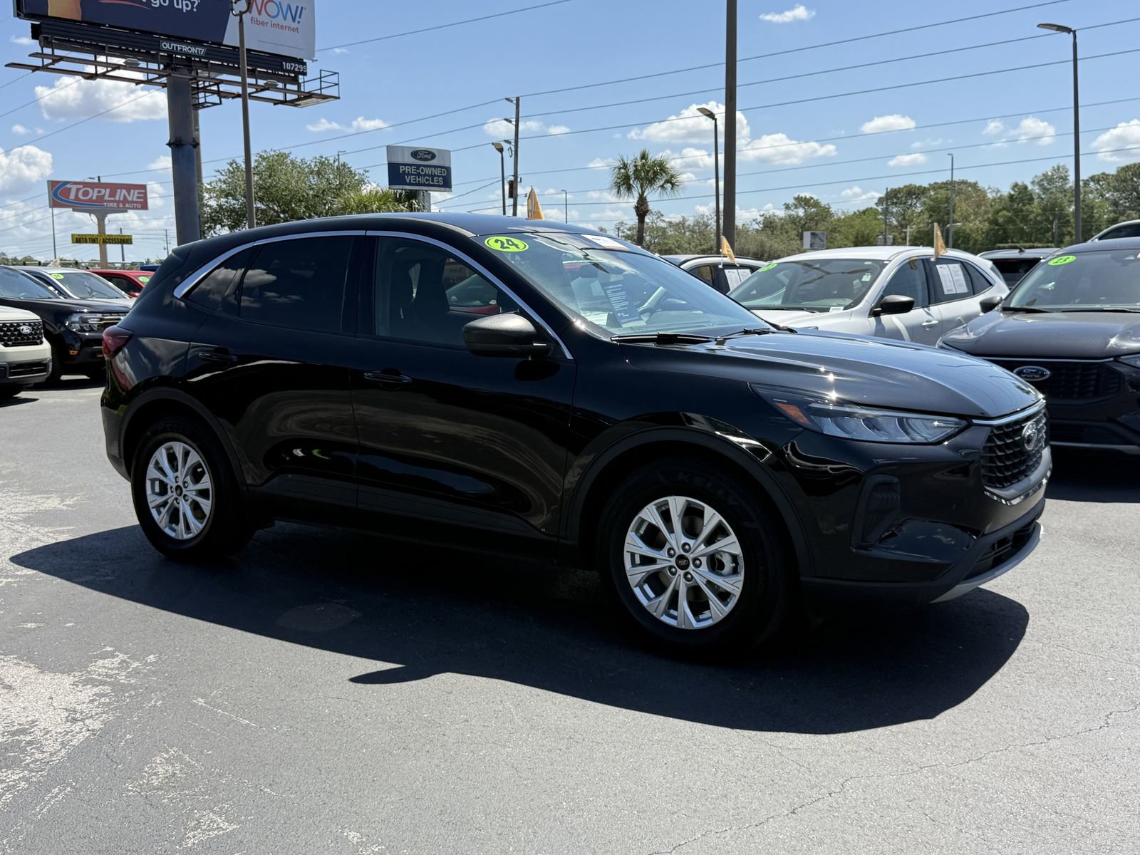 Certified 2024 Ford Escape Active w/ Cold Weather Package FWD image 2