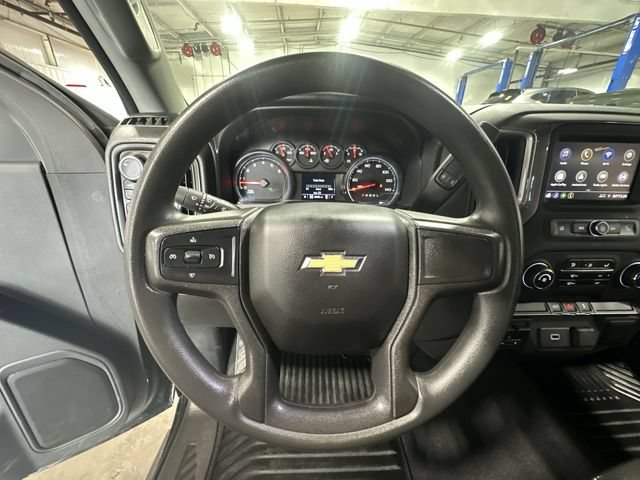 Used 2020 Chevrolet Silverado 1500 Custom w/ Custom Value Package AWD/4WD image 15