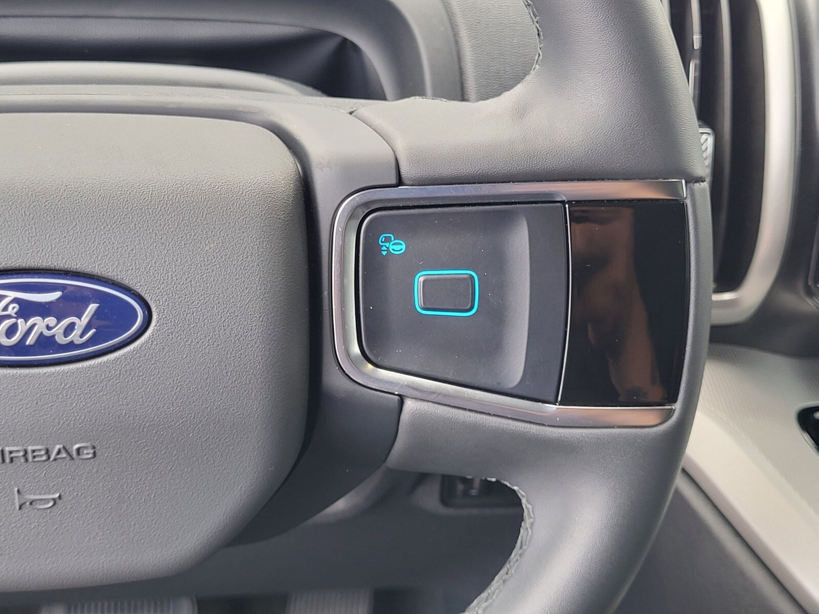 Certified 2025 Ford Expedition Active RWD image 28