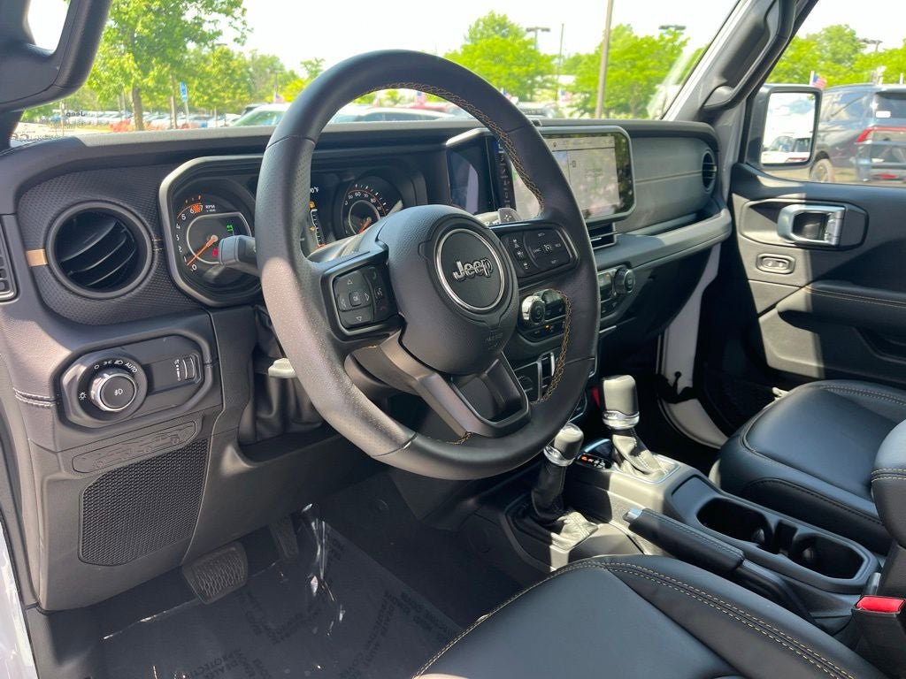 Used 2024 Jeep Wrangler Unlimited Rubicon 392 AWD/4WD image 28