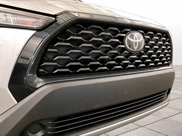 Used 2023 Toyota Corolla Cross LE AWD/4WD image 29