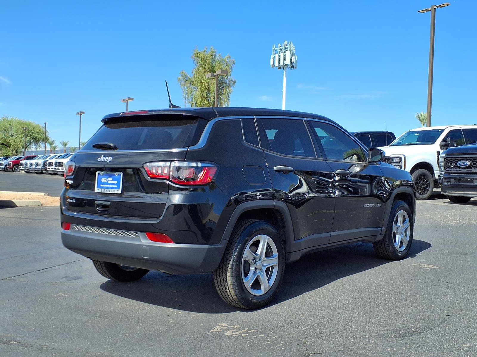 Used 2024 Jeep Compass Sport AWD/4WD image 6