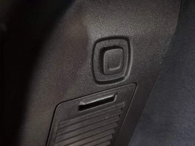 Certified 2023 Cadillac XT5 Sportv w/ Technology Package image 40