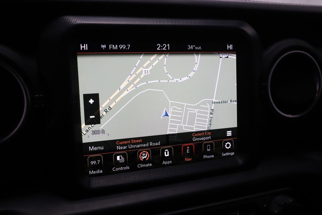 Used 2023 Jeep Wrangler Unlimited Sahara AWD/4WD image 9