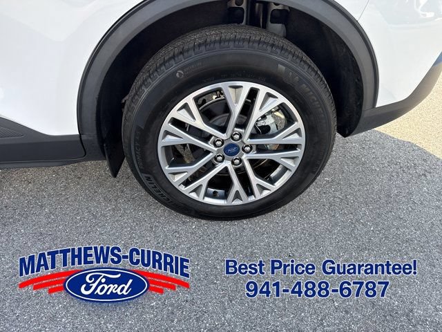 Certified 2022 Ford Escape SEL w/ Class II Trailer Tow Package AWD/4WD image 15
