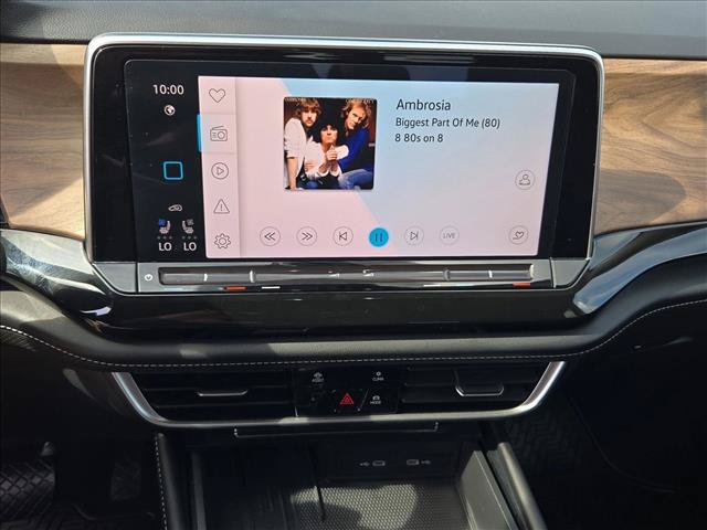 Used 2025 Volkswagen Atlas SE FWD image 14