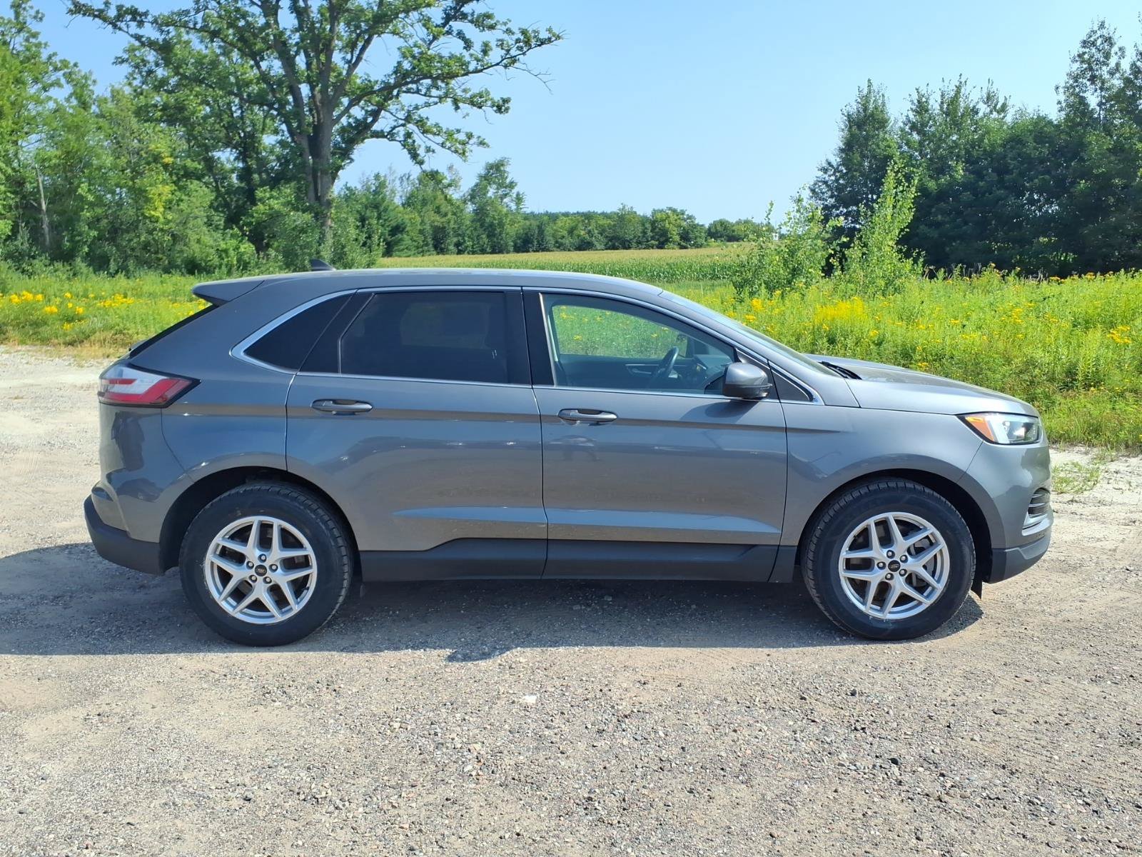 Certified 2023 Ford Edge SEL AWD/4WD image 7