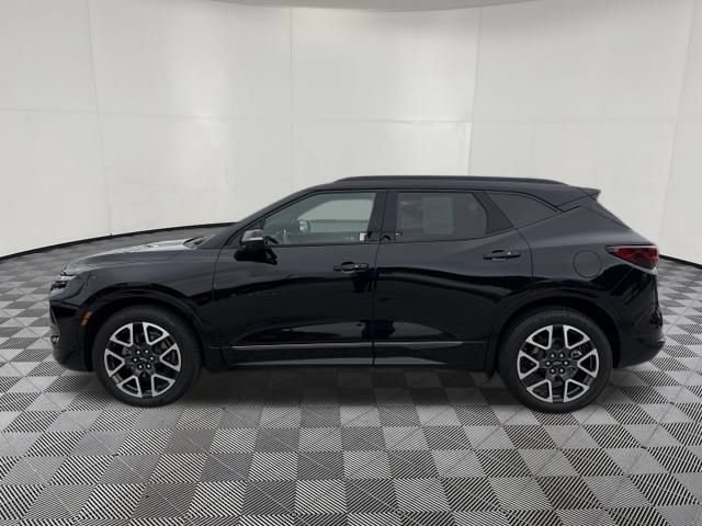 Used 2023 Chevrolet Blazer RS w/ Driver Confidence II Package AWD/4WD image 15