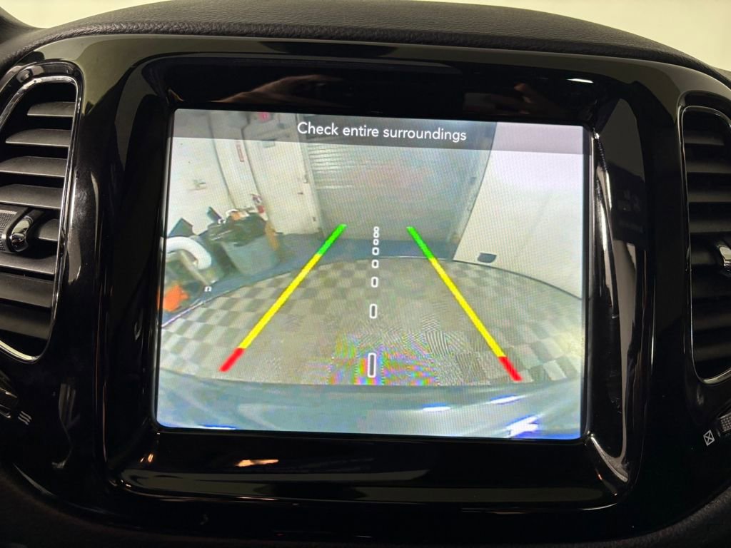 Used 2018 Jeep Compass Limited image 19