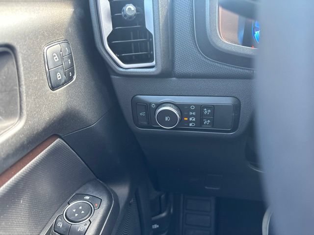 Certified 2025 Ford Bronco Sport Outer Banks w/ Outer Banks Tech Package+ AWD/4WD image 28