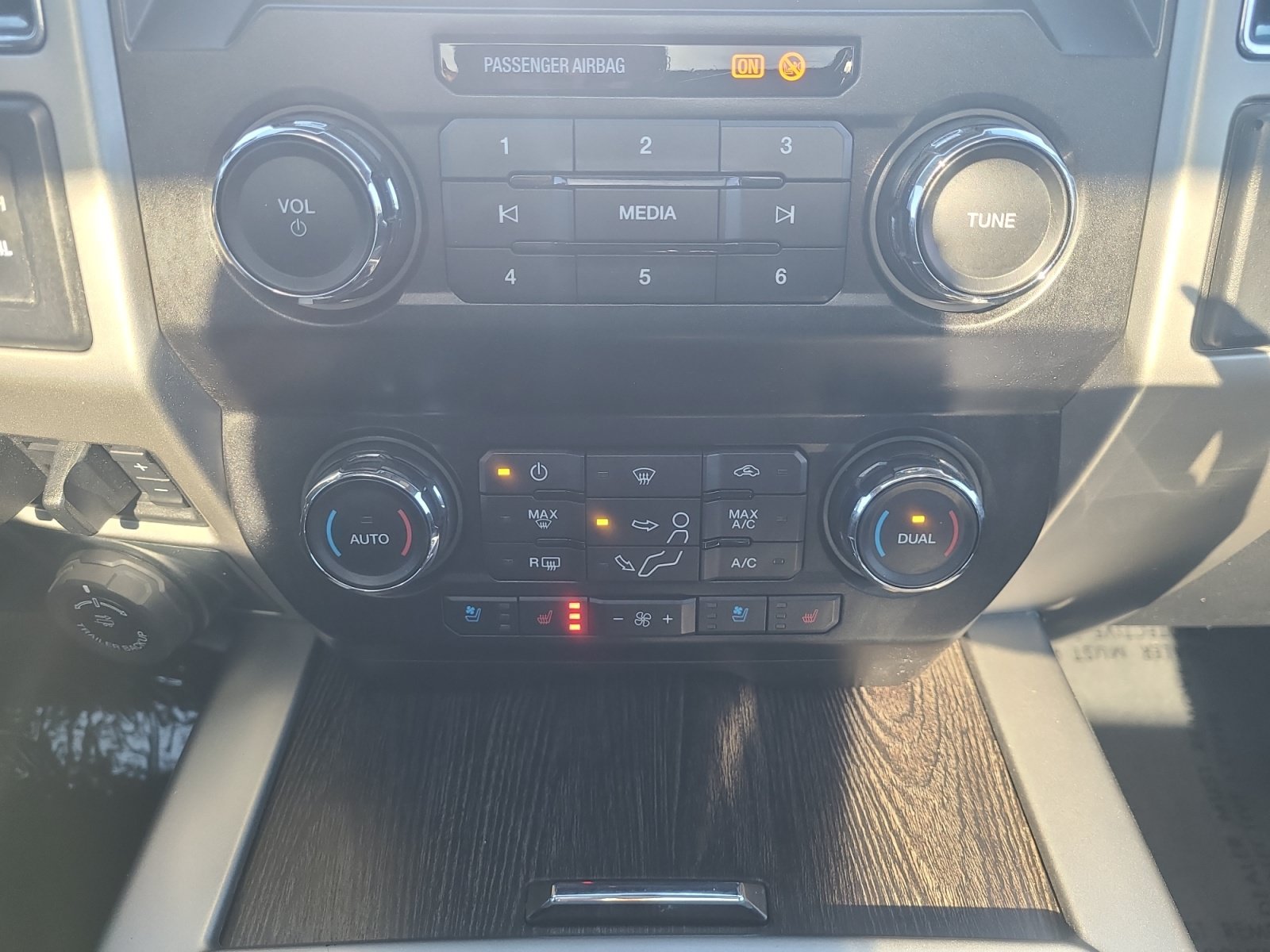 Certified 2021 Ford F250 Lariat AWD/4WD image 31