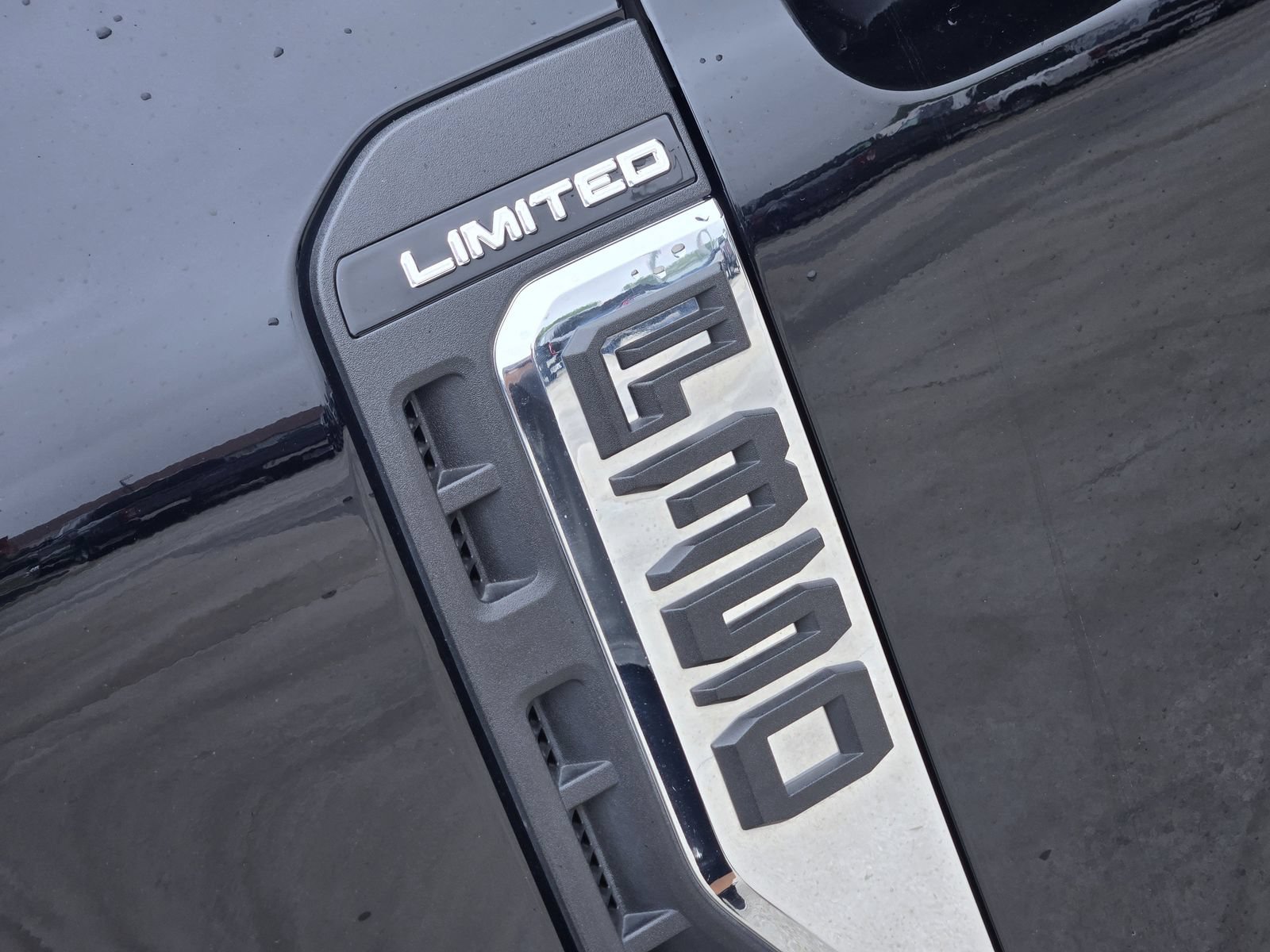 Certified 2024 Ford F350 Limited w/ FX4 Off-Road Package AWD/4WD image 12