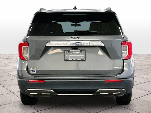 Certified 2022 Ford Explorer XLT w/ Equipment Group 202A AWD/4WD image 4