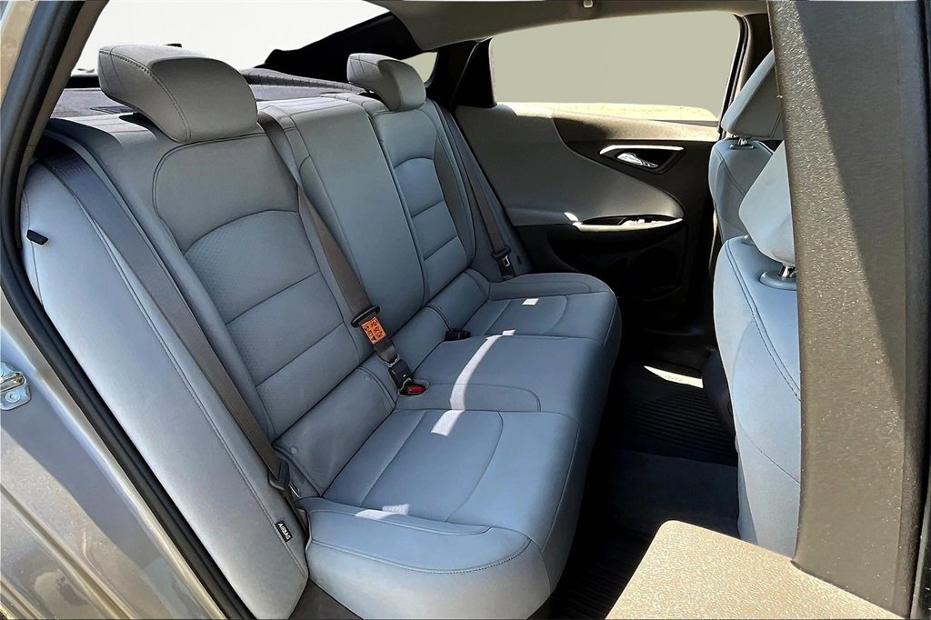 Used 2022 Chevrolet Malibu LS w/ Driver Confidence Package II image 27