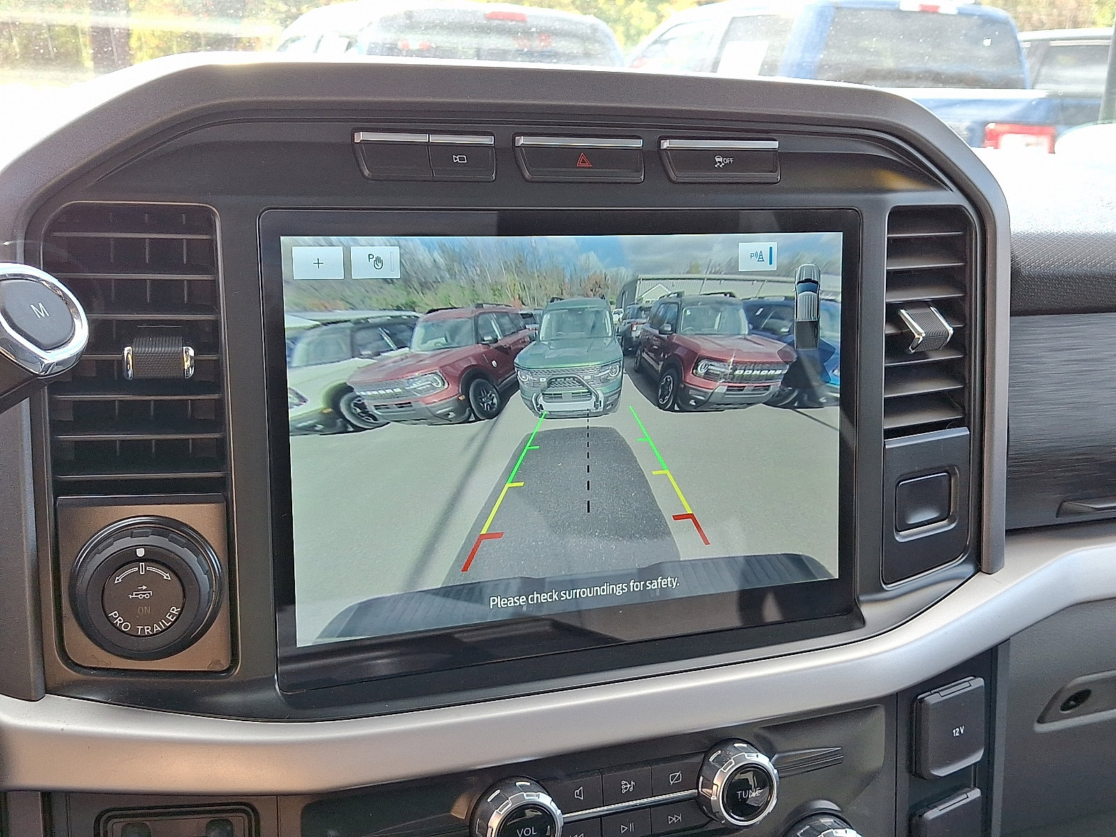 Certified 2022 Ford F150 XLT w/ Equipment Group 302A High image 24