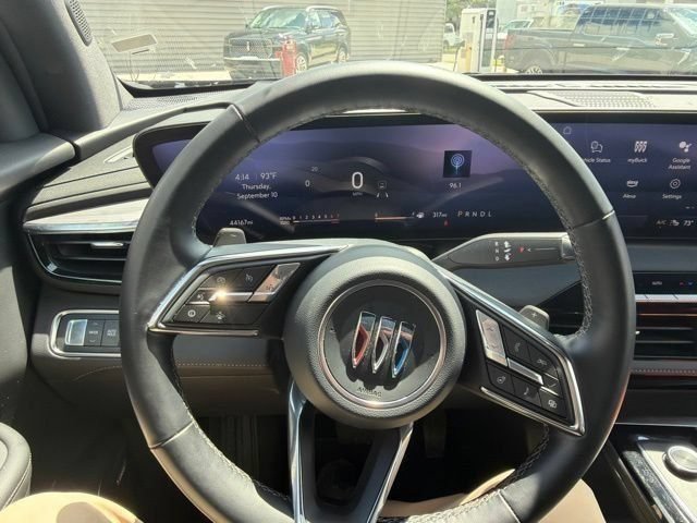 Used 2025 Buick Enclave Preferred FWD image 15