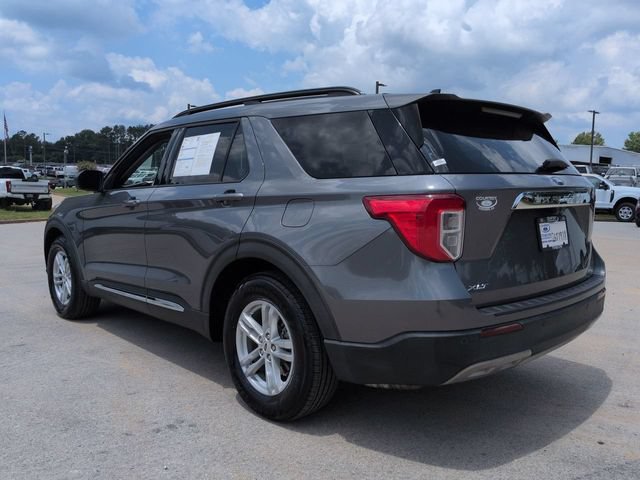 Certified 2021 Ford Explorer XLT w/ Equipment Group 202A RWD image 7
