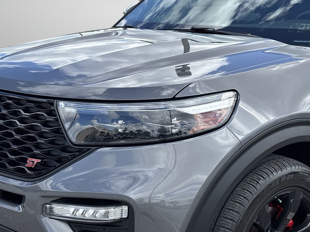 Certified 2022 Ford Explorer ST w/ Equipment Group 401A image 6