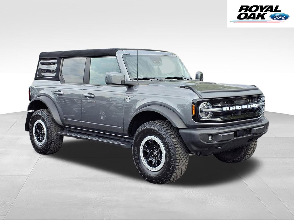 Certified 2023 Ford Bronco Outer Banks w/ Sasquatch Package