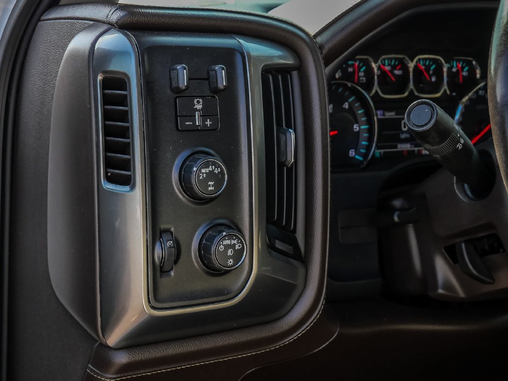 Used 2018 Chevrolet Silverado 1500 LTZ w/ Texas Edition AWD/4WD image 29