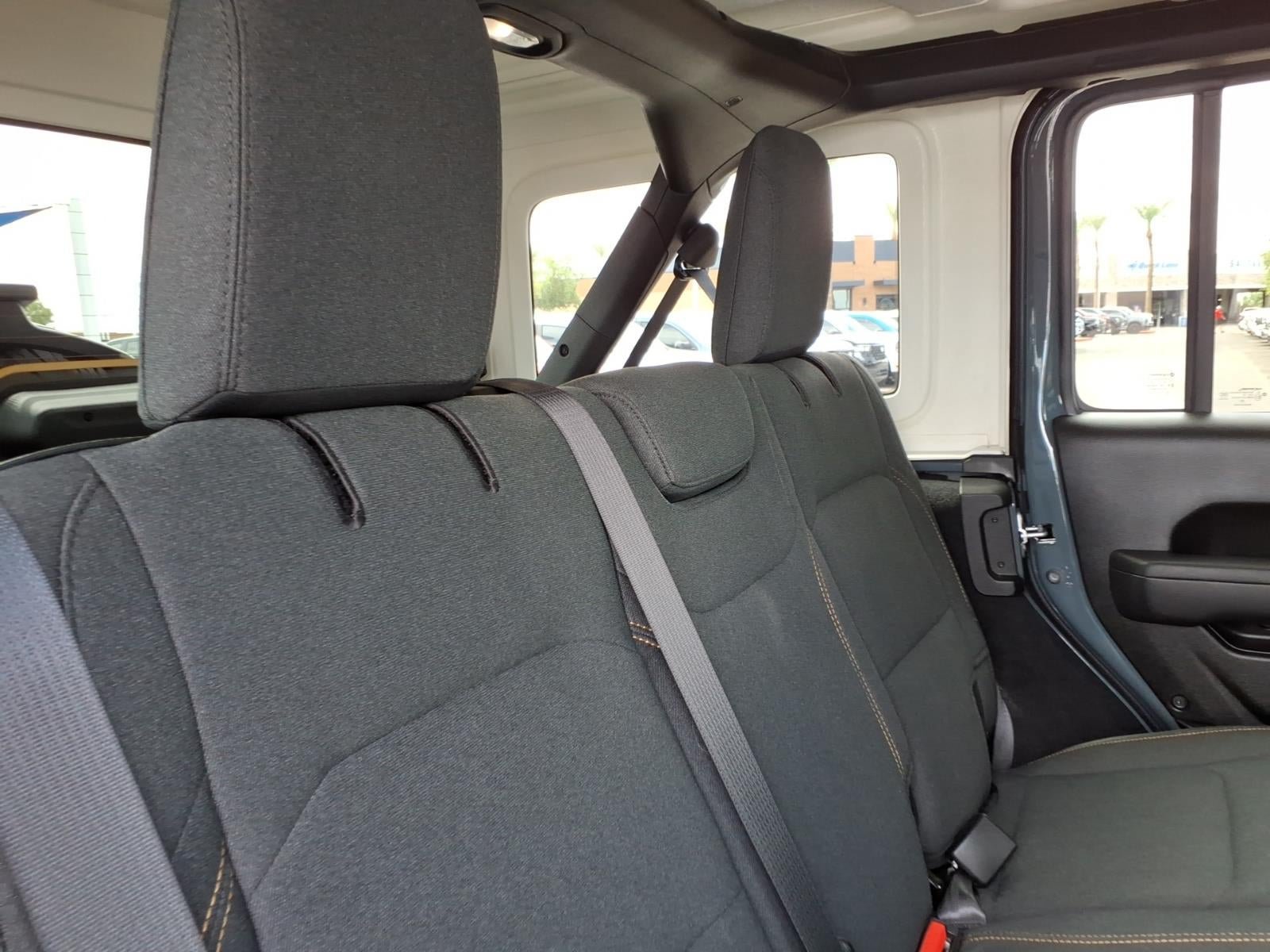 Used 2026 Jeep Wrangler Unlimited Sport AWD/4WD image 15
