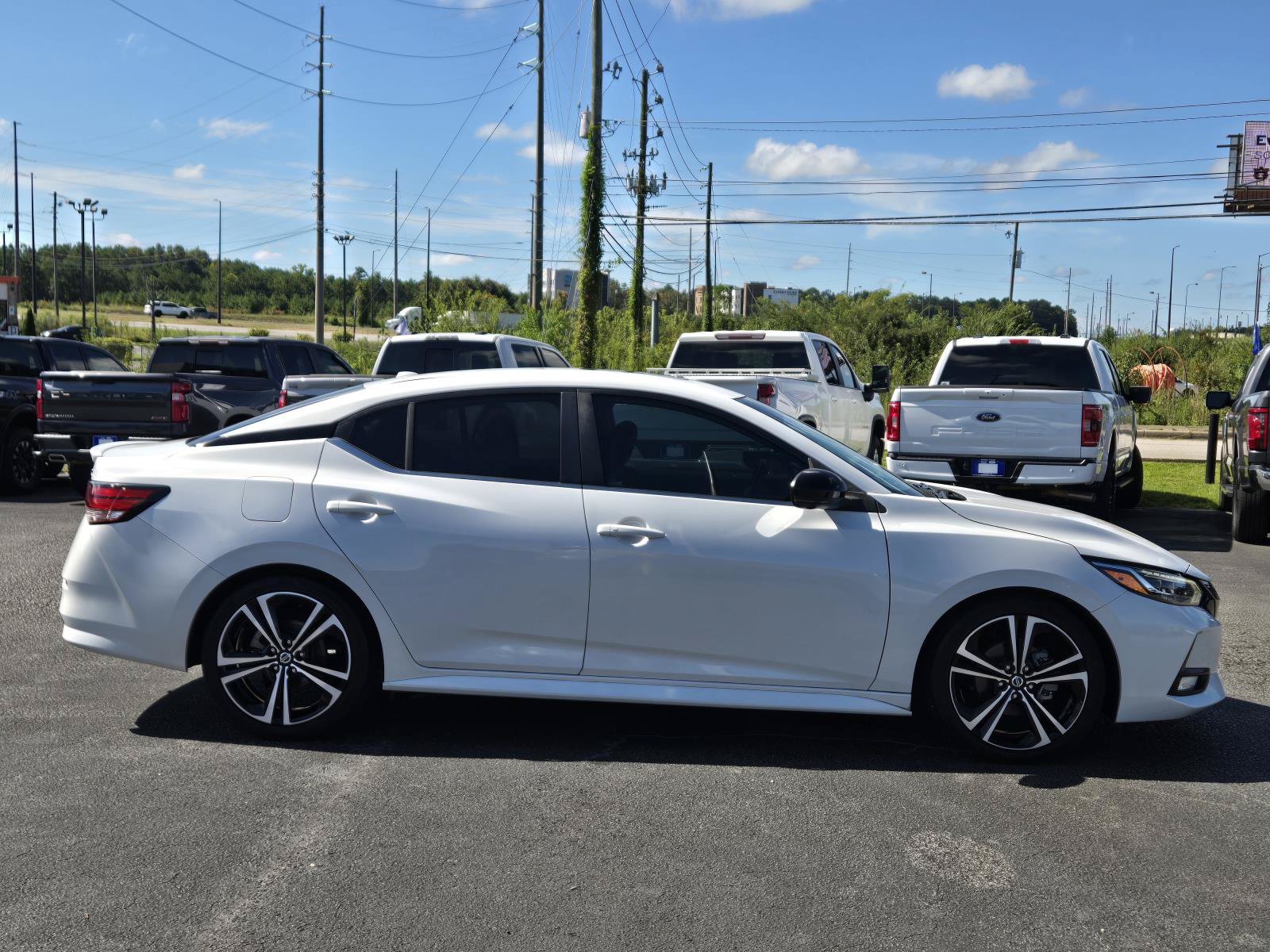 Used 2021 Nissan Sentra SR w/ SR Premium Package FWD image 7