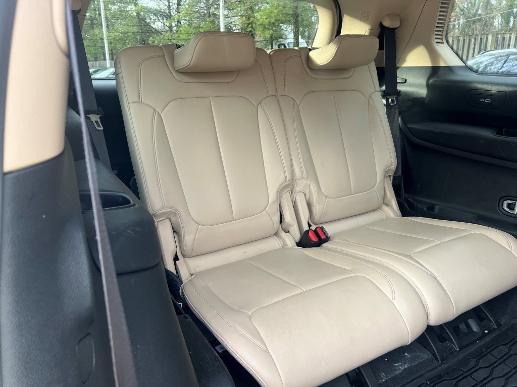 Used 2021 Jeep Grand Cherokee L Limited w/ Trailer Tow Package image 13