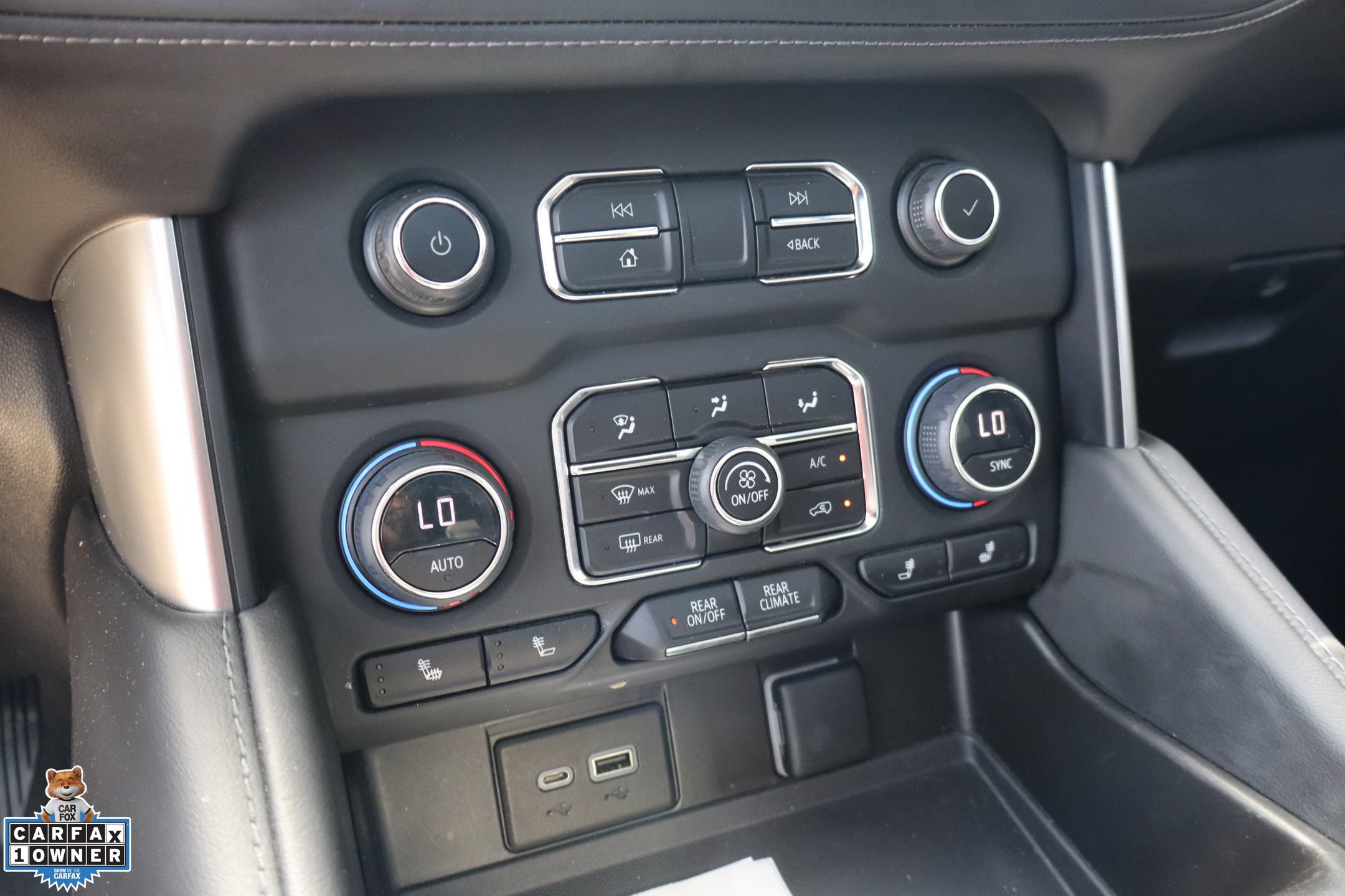 Used 2023 Chevrolet Tahoe Z71 w/ Luxury Package AWD/4WD image 19