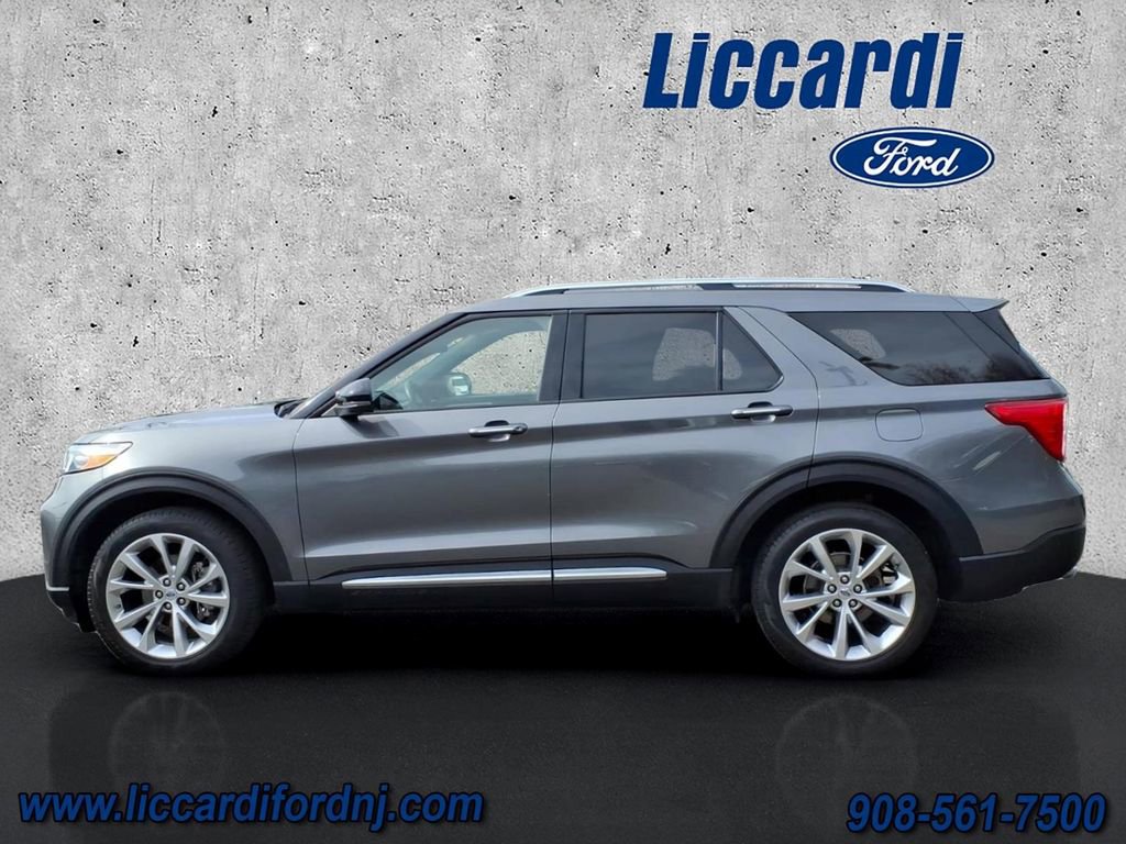 Certified 2023 Ford Explorer Platinum w/ Technology Package AWD/4WD image 4