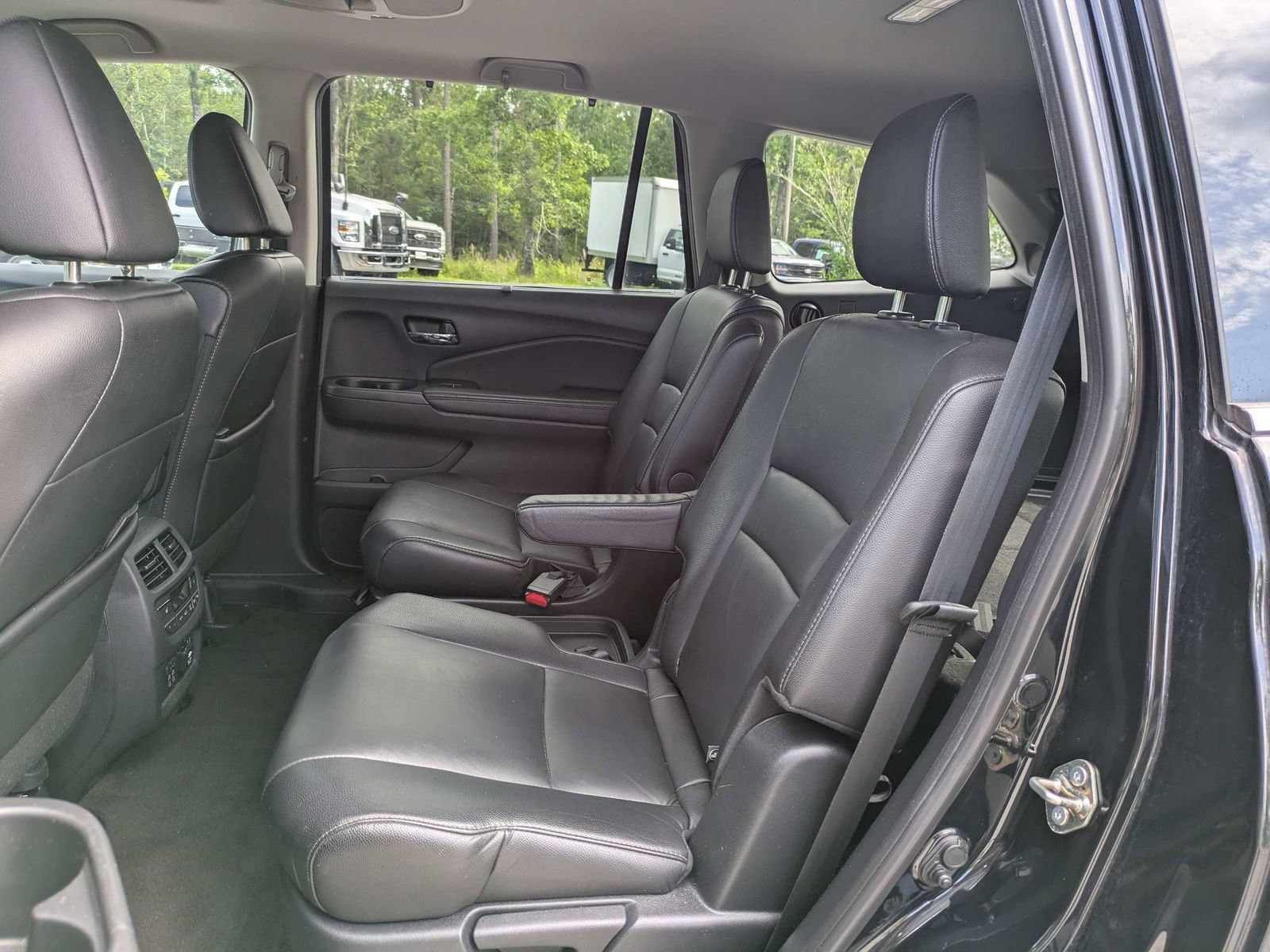 Used 2020 Honda Pilot Touring image 8