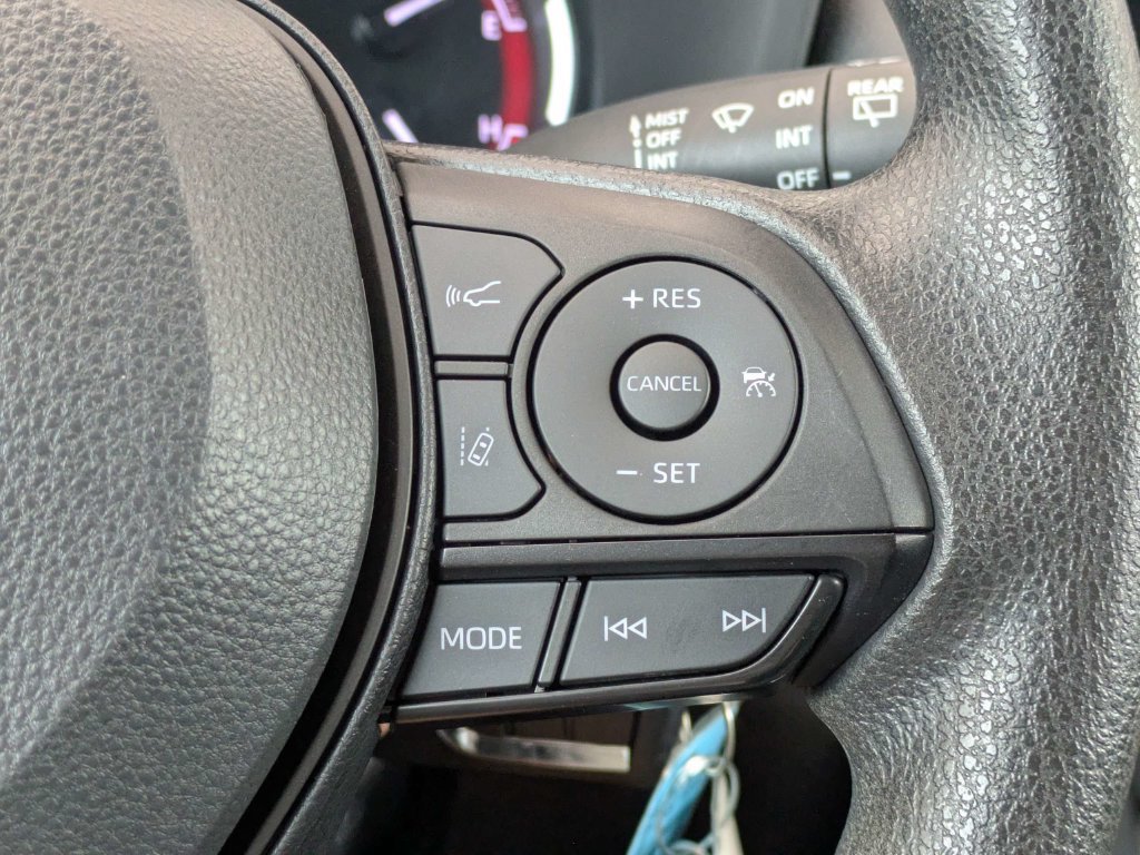 Used 2024 Toyota RAV4 LE FWD image 24