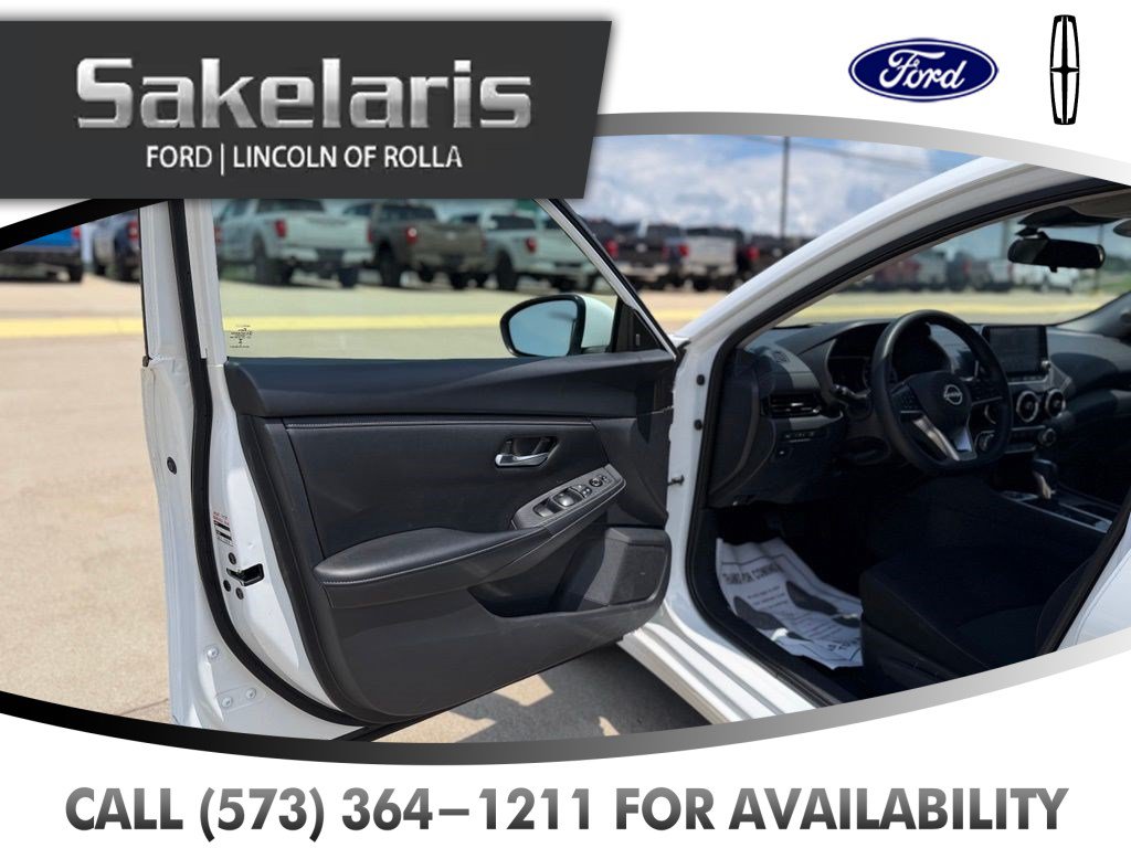Used 2024 Nissan Sentra SV FWD image 10