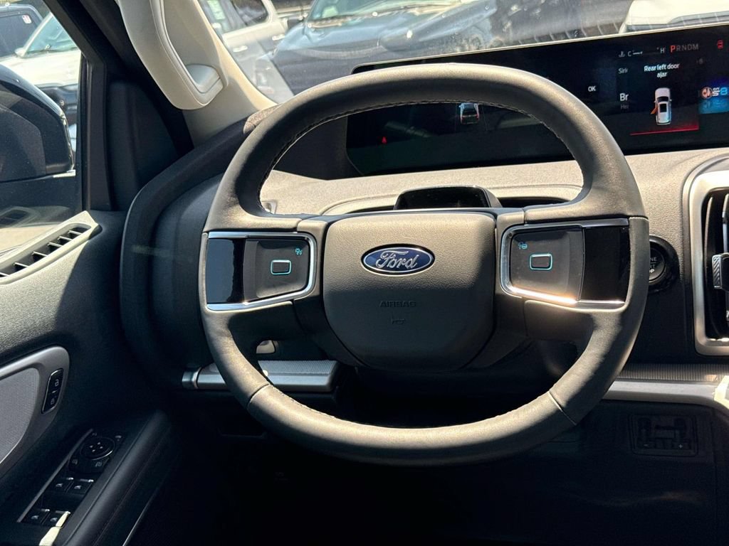 Certified 2025 Ford Expedition Active RWD image 17