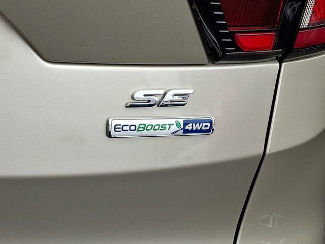 Certified 2018 Ford Escape SE w/ Ford Safe & Smart Package image 31