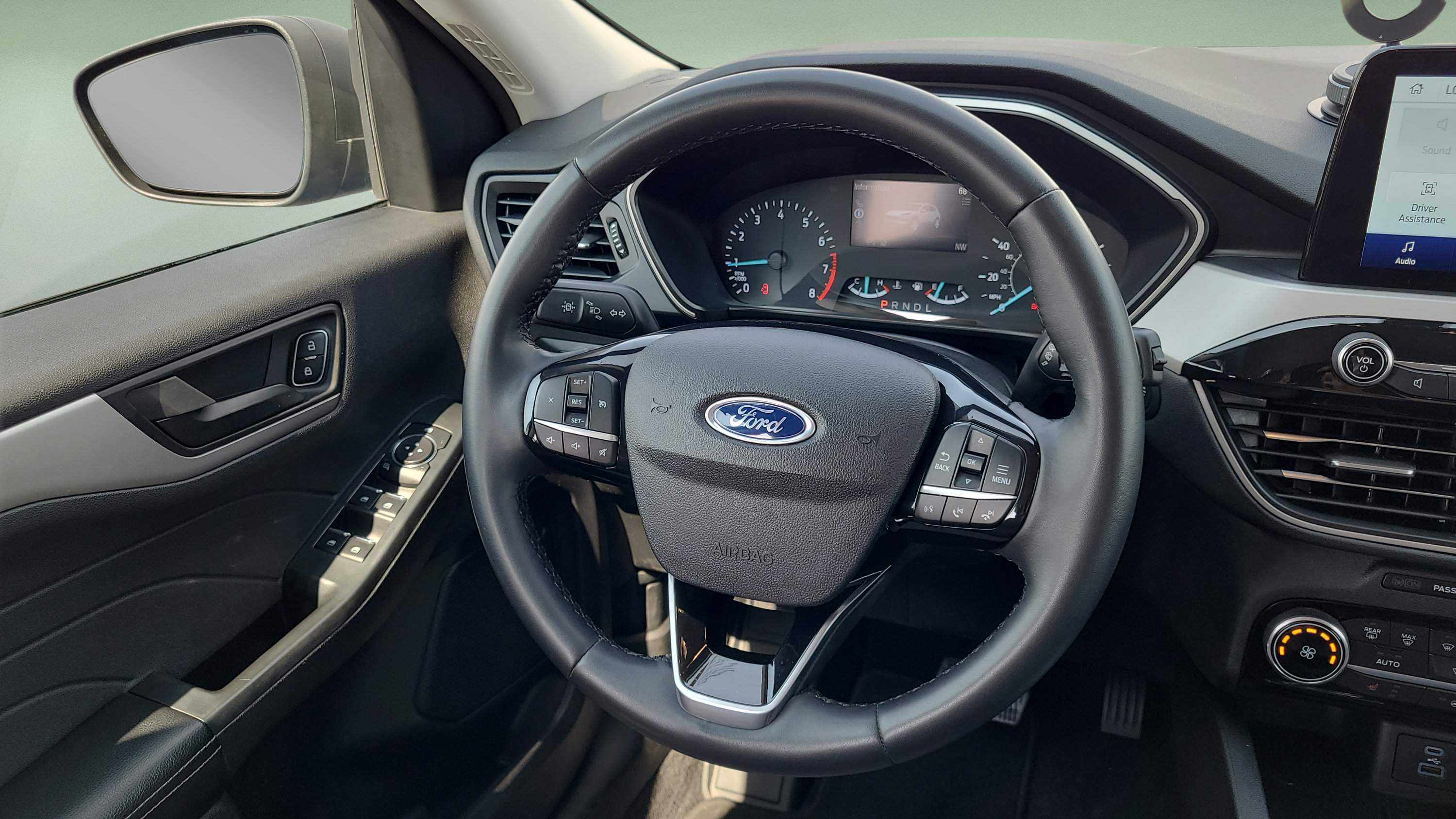 Certified 2022 Ford Escape SE w/ Cold Weather Package FWD image 12