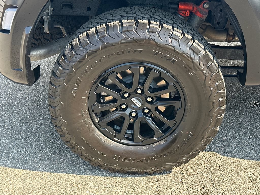 Certified 2025 Ford F150 Raptor AWD/4WD image 17