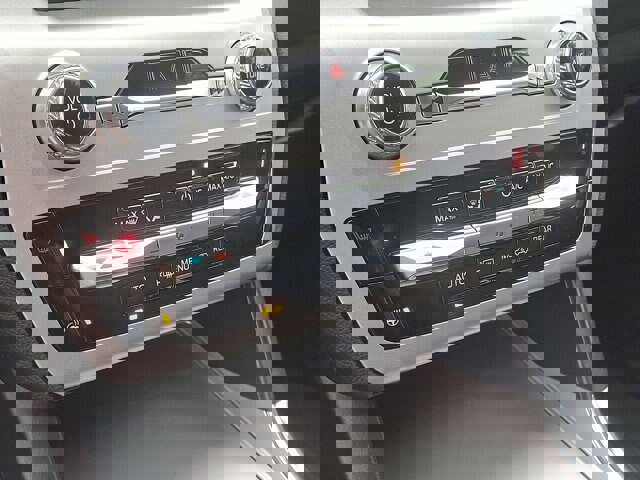 Certified 2022 Ford Explorer XLT w/ Equipment Group 202A image 23