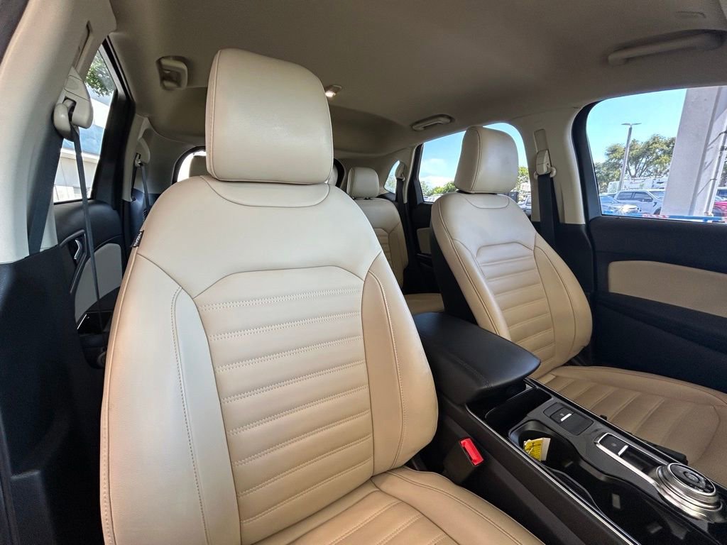Certified 2020 Ford Edge SEL w/ Cold Weather Package FWD image 27