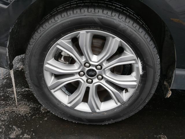 Certified 2024 Ford Edge Titanium AWD/4WD image 5