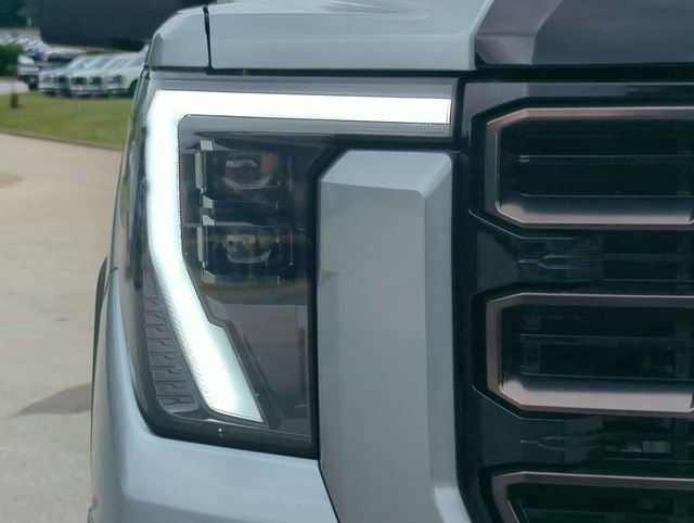 Used 2024 GMC Sierra 2500 AT4X w/ AT4X AEV Edition AWD/4WD image 11
