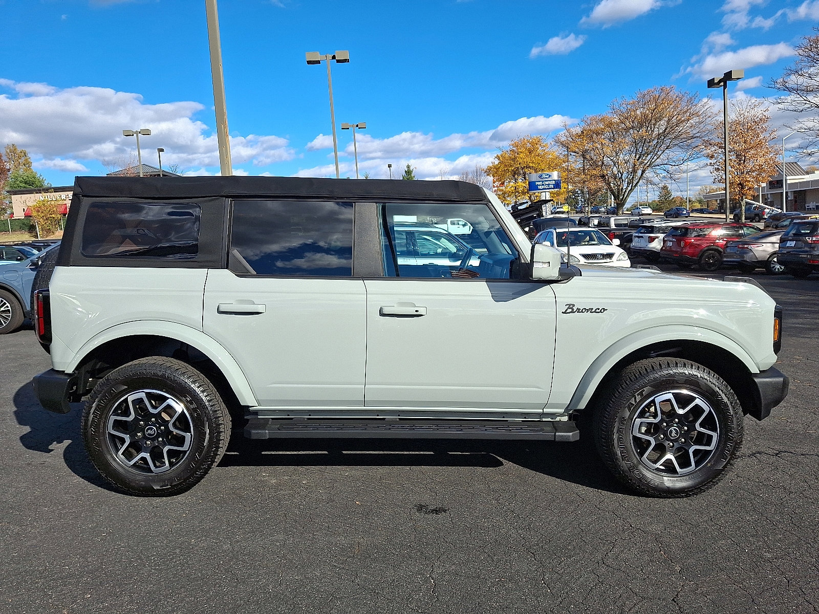 Certified 2022 Ford Bronco Outer Banks image 5