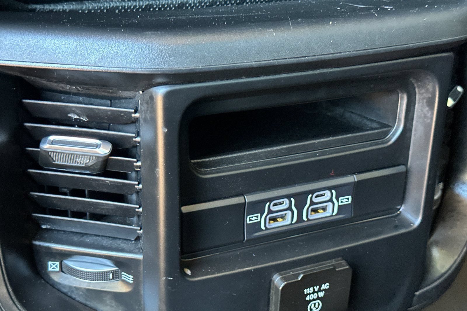 Used 2022 RAM 1500 Laramie AWD/4WD image 41