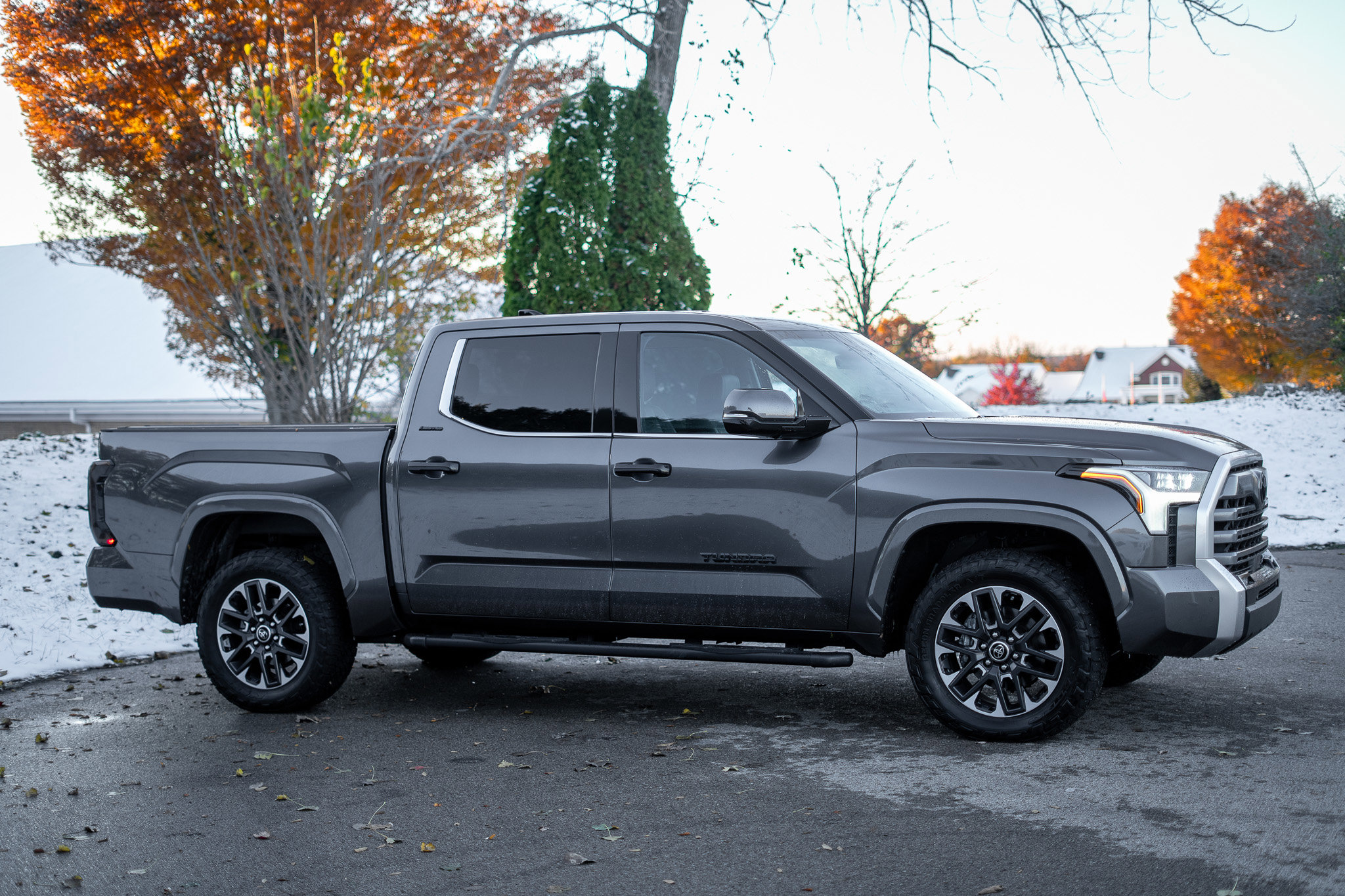 Used 2023 Toyota Tundra Limited image 4