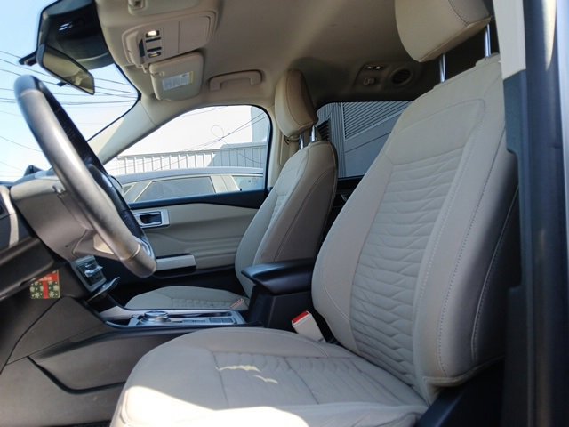 Certified 2021 Ford Explorer XLT image 7