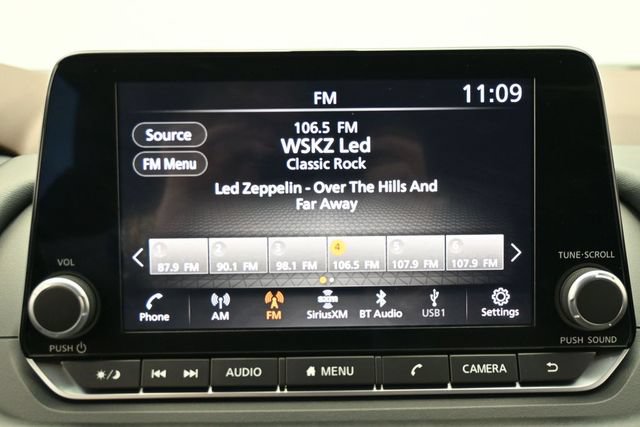 Used 2023 Nissan Rogue SV FWD image 20