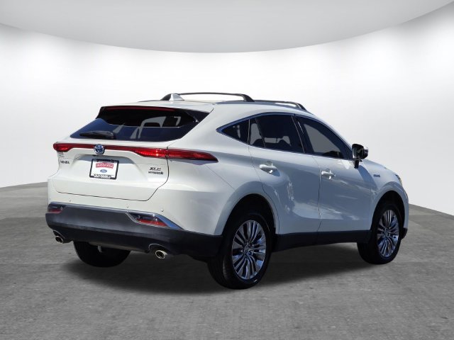 Used 2021 Toyota Venza XLE AWD/4WD image 4