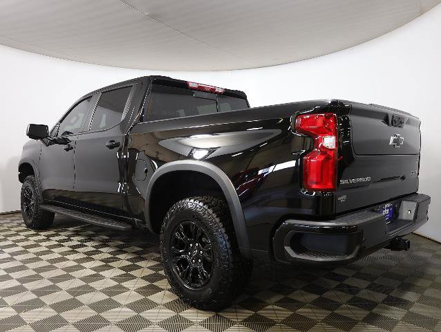 Used 2024 Chevrolet Silverado 1500 ZR2 w/ Technology Package image 2
